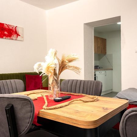 Serviceroom24 - Apartment 4 In Herten Wlan - Smart-Tv - 24-7 Check-In Und Kueche Extérieur photo