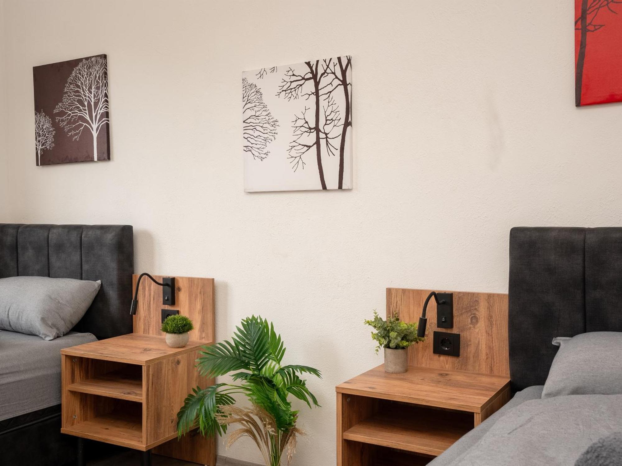 Serviceroom24 - Apartment 4 In Herten Wlan - Smart-Tv - 24-7 Check-In Und Kueche Extérieur photo